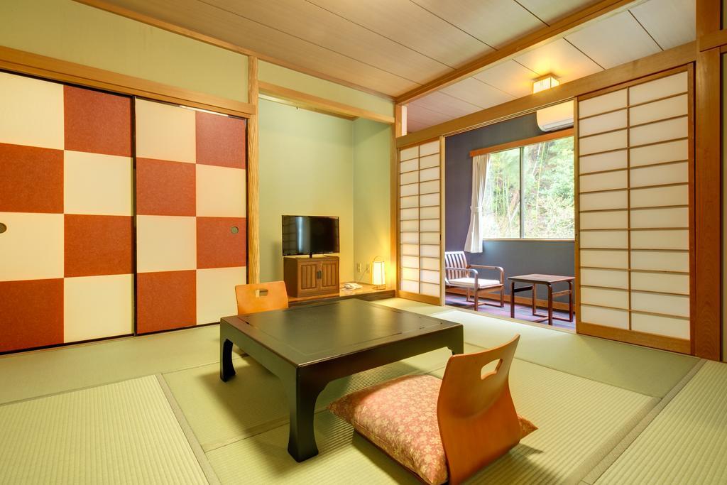Yugawara-Onsen Komachikan Eksteriør billede