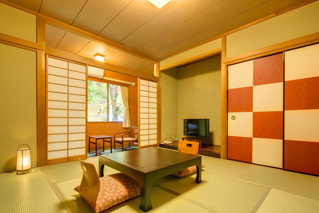 Yugawara-Onsen Komachikan Eksteriør billede