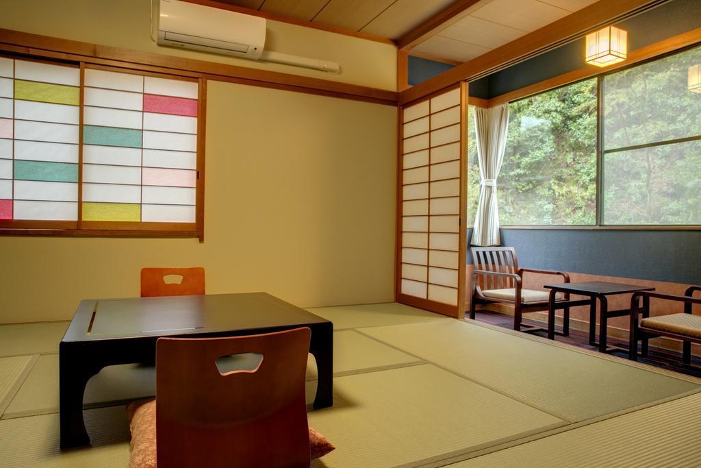 Yugawara-Onsen Komachikan Eksteriør billede